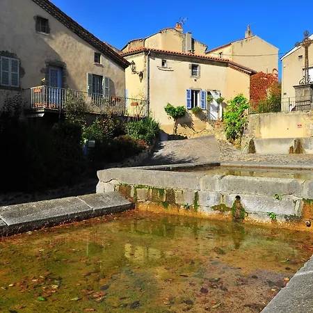 Camping Le Pre Hotell Montaigut-le-Blanc (Puy-de-Dome)